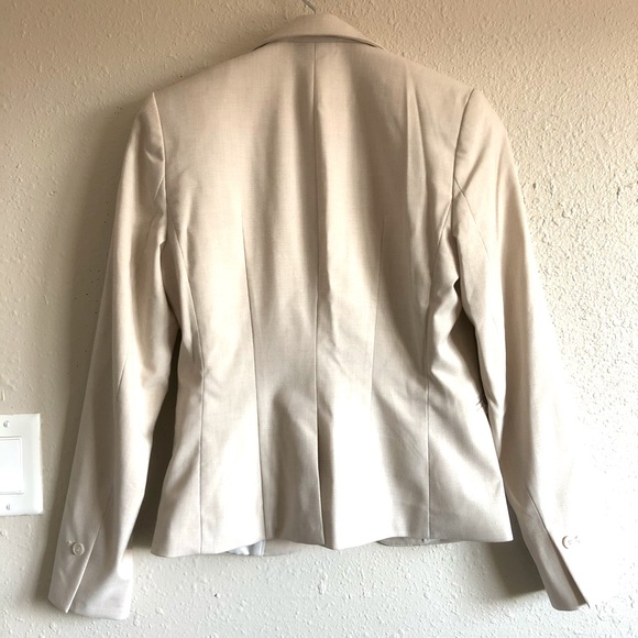 Set of 2 H&M Single-Button Fitted Blazers | 4 - Picture 5 of 13